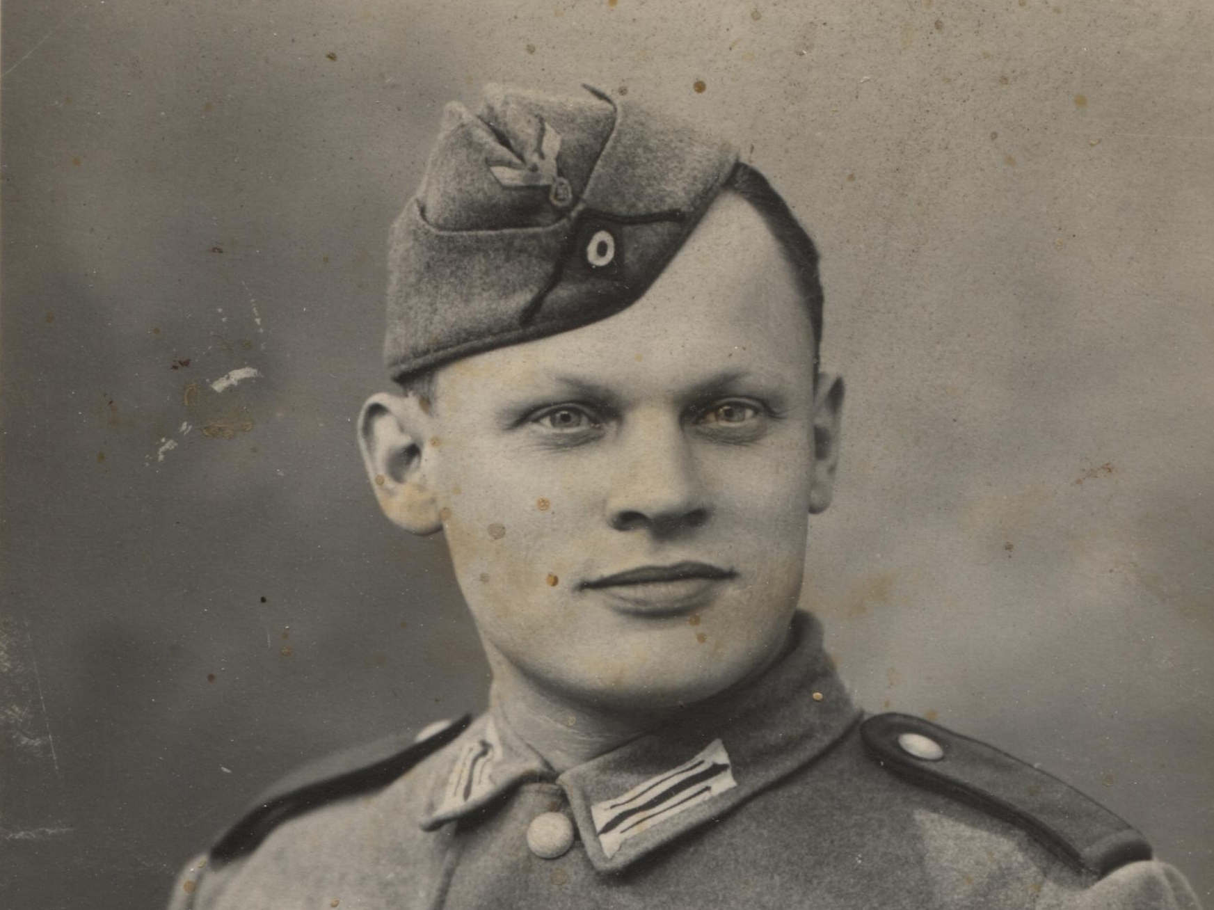 Franz Grüner, de broer van mijn Duitse overgrootmoeder, tijdens zijn legerdienst.