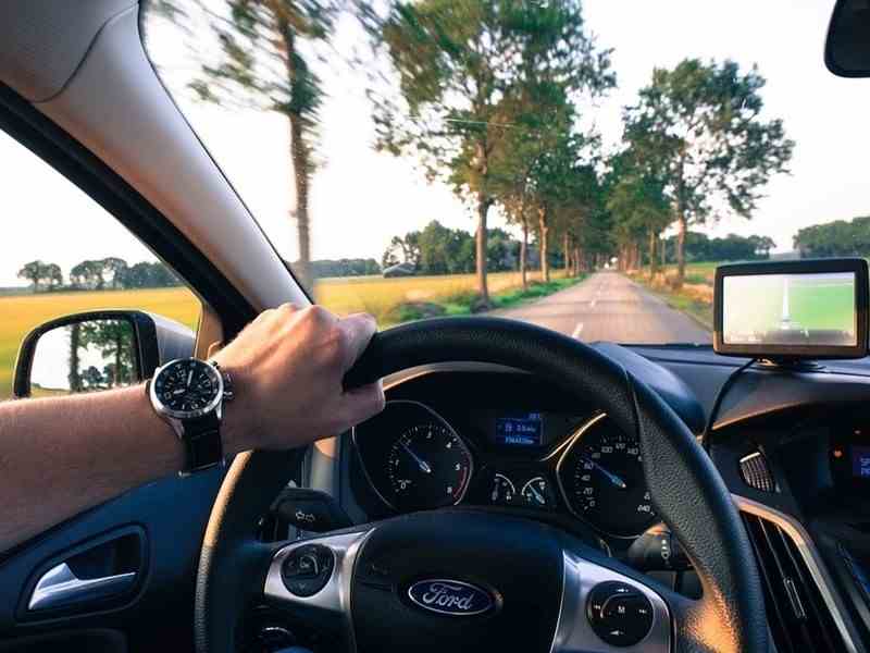 Ons Dom Dommetje is geen held op de weg